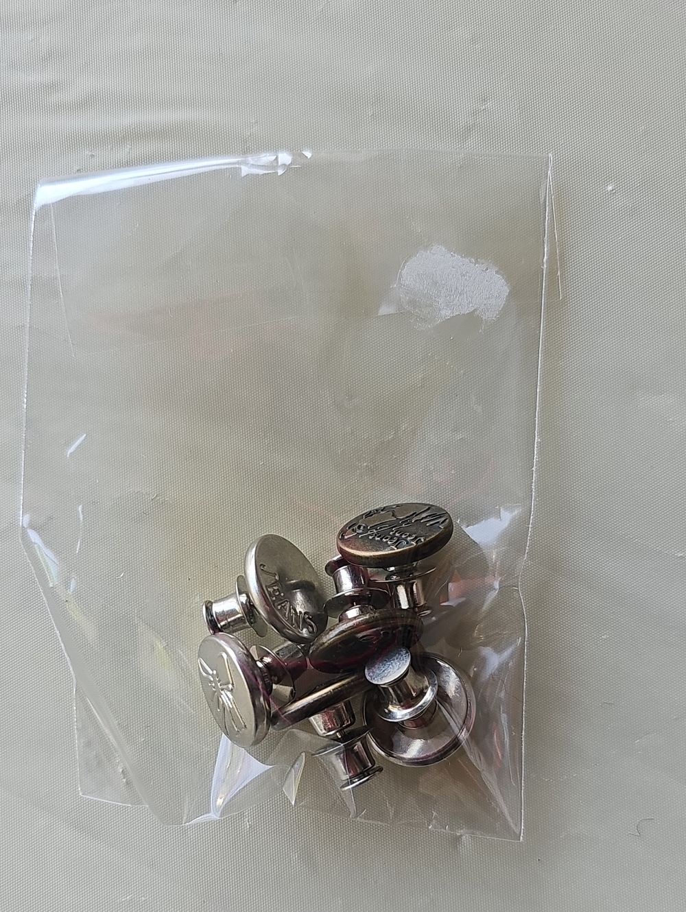 No-Sew Adjustable Jean button Pins